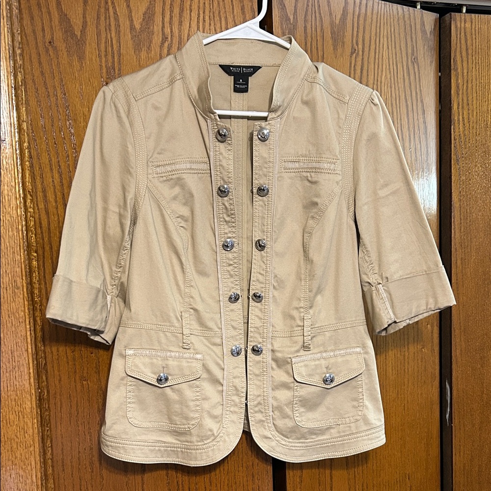 White House Black Market tan khaki Beige Utility Jacket size 8
